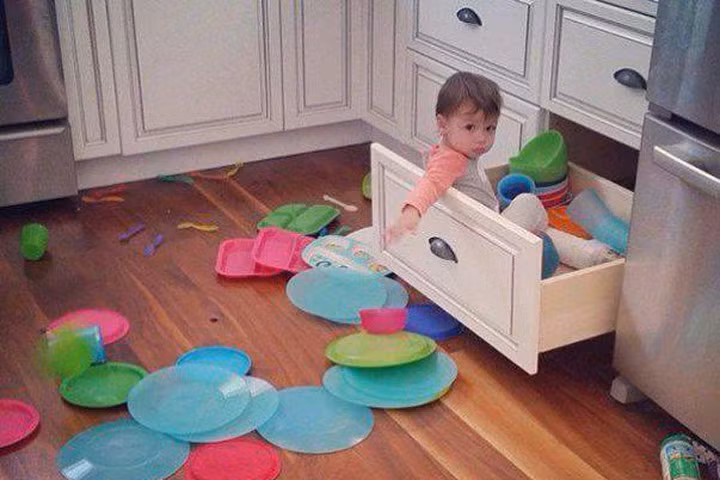 Cười vỡ bụng với những tình huống oái oăm "không ai giống ai" của con trẻ