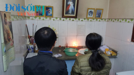 Theo chân người đàn bà không chồng đi lượm xác hài nhi trong thùng rác - Ảnh 4 Theo chan nguoi dan ba khong chong di luom xac hai nhi trong thung rac - Anh 4