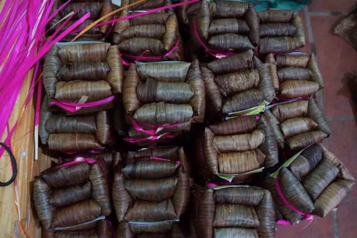 Làng bánh gai tiến vua tất bật ngày giáp Tết