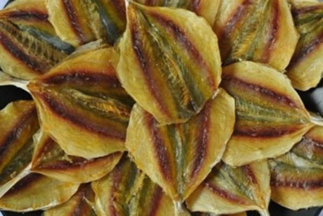5 KHÔNG bà nội trợ cần nhớ khi mua cá chỉ vàng khô để không lo hớ - Ảnh 2 5 KHONG ba noi tro can nho khi mua ca chi vang kho de khong lo ho - Anh 2