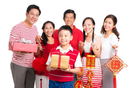 Cach chon qua tet de dau moi lay long me chong - Anh 1