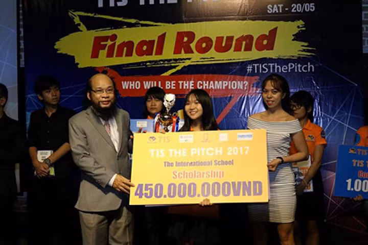 Nữ sinh lớp 9 "ẵm" giải thưởng hơn nửa tỷ đồng nhờ ý tưởng chống xâm hại tình dục