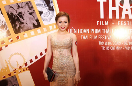 Diễn viên Huỳnh Anh Tuấn lần đầu khoe vợ mới cưới - Ảnh 8 Dien vien Huynh Anh Tuan lan dau khoe vo moi cuoi - Anh 8