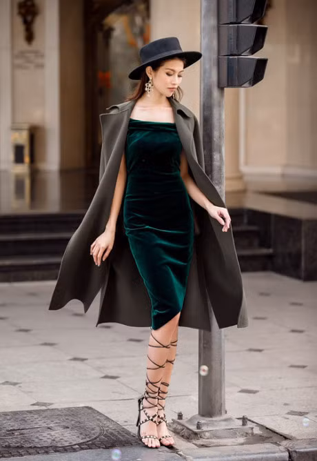 Nam moi, my nhan Viet dua nhau trung dien xuong pho - Anh 5