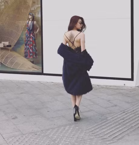 Nam moi, my nhan Viet dua nhau trung dien xuong pho - Anh 11