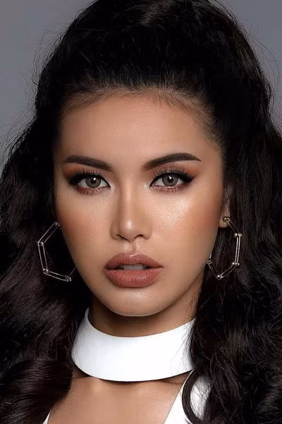 Minh Tu, Pham Huong trang diem dep voi doi mat sau tham - Anh 1