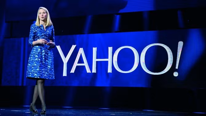 Nữ CEO xinh đẹp Marissa Mayer đã xác định rất đúng rằng Yahoo phải chuyển trọng tâm sang di động, thế nhưng hành trình để trở thành một công ty di động của Yahoo thì lại gồm toàn những bước đi sai lầm. 
