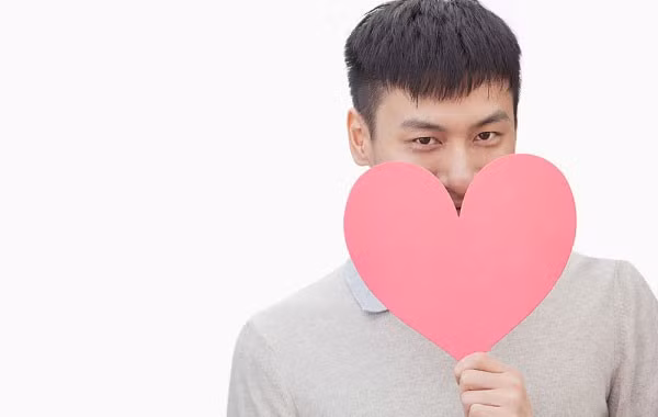 Valentine: Đàn ông độc thân cảm thấy cô đơn hơn phụ nữ