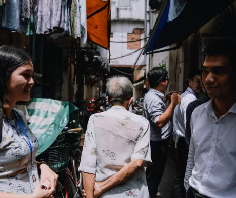 Con hem duy nhat co nguoi sinh song o pho di bo Nguyen Hue - Anh 8