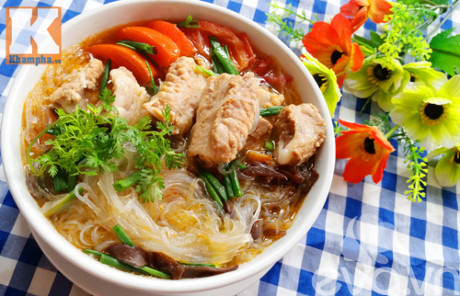 4 món miến ngon, dễ nấu cho bữa sáng cuối tuần - Ảnh 2 4 mon mien ngon, de nau cho bua sang cuoi tuan - Anh 2