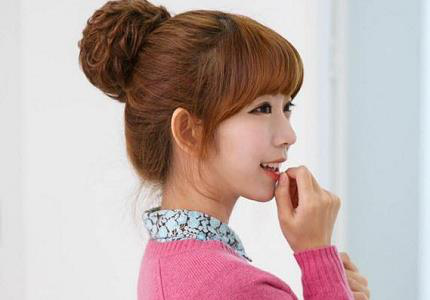 Những kiểu tóc búi đơn giản, gọn gàng nhưng bao giờ hết hot cho mùa hè - Ảnh 1 Nhung kieu toc bui don gian, gon gang nhung bao gio het hot cho mua he - Anh 1