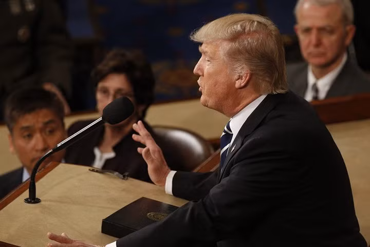 Tổng thống D. Trump phát biểu trước Hạ viện