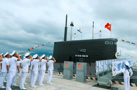 Chiêm ngưỡng vũ khí hiện đại nhất của Hải quân Việt Nam - Ảnh 9 Chiem nguong vu khi hien dai nhat cua Hai quan Viet Nam - Anh 9