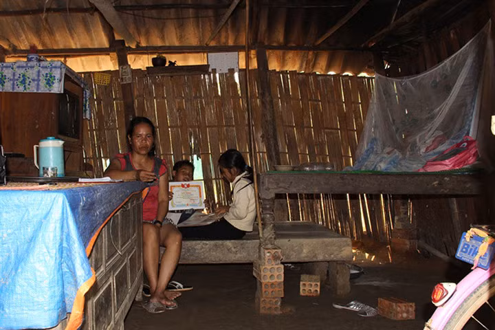 Đói vẫn phải... thoát nghèo để đạt chuẩn nông thôn mới