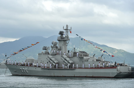 Chiêm ngưỡng vũ khí hiện đại nhất của Hải quân Việt Nam - Ảnh 4 Chiem nguong vu khi hien dai nhat cua Hai quan Viet Nam - Anh 4