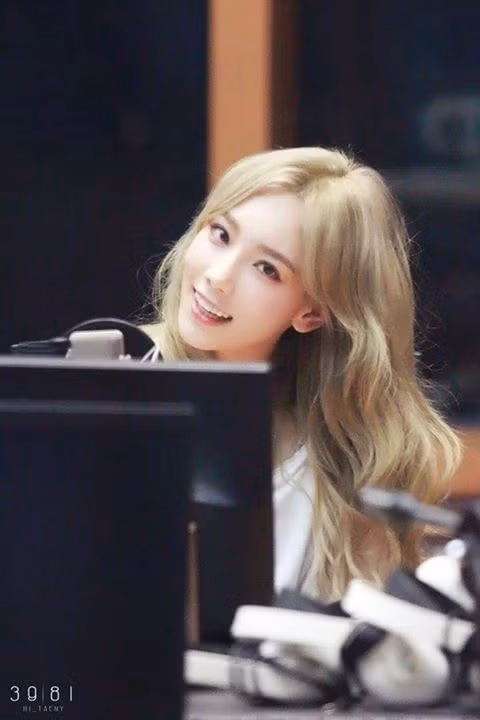 10-than-tuong-so-huu-chat-giong-dinh-nhat-kpop