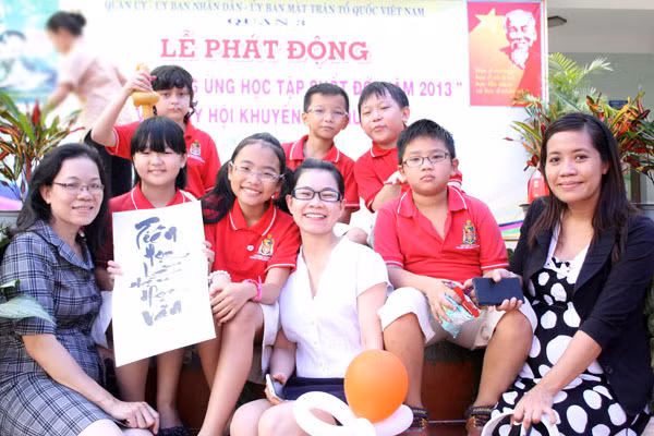 Sau cuộc thi này, vào 4/10 tới, Phương Mỹ Chi sẽ tham gia một tiết mục song ca đặc biệt với ca sĩ Quang Lê trong liveshow của anh tại sân khấu Lan Anh, TP HCM.