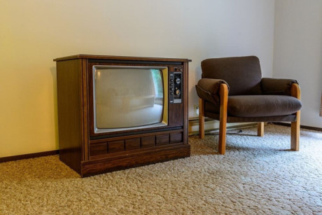 Thi tran khong mot bong nguoi van sang den dem - Anh 5