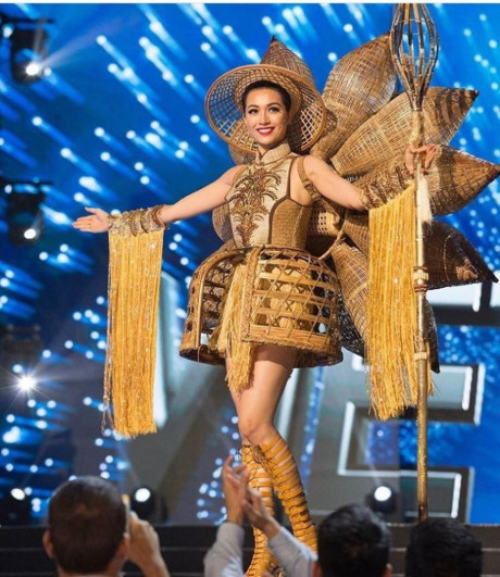 Le Hang tu tin trong dem ban ket Hoa hau Hoan vu 2016 - Anh 4