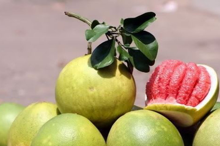 Những ai không nên ăn bưởi?