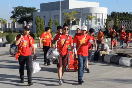 Anh Khoa, Toc Tien hat cuc sung ca khuc co vu doi tuyen Viet Nam tai AFF Cup - Anh 2