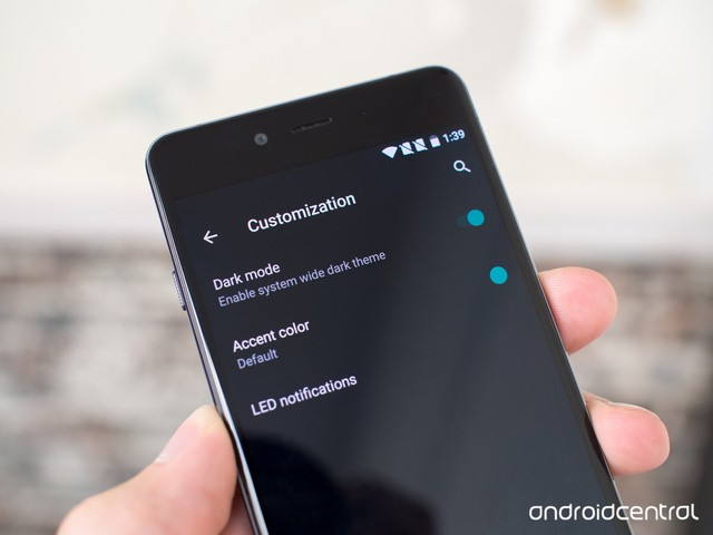 Cận cảnh OnePlus X: Hấp dẫn từ thiết kế, cấu hình đến giá bán ảnh 11 Giao diện của OnePlus X hỗ trợ theme đem giúp tiết kiệm pin.