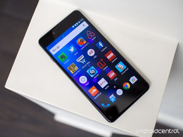 Cận cảnh OnePlus X: Hấp dẫn từ thiết kế, cấu hình đến giá bán ảnh 10 OnePlus X sử dụng hệ điều hành OxygenOS được xây dựng trên nền Android 5.1.1. Nó khá giống với giao diện nguyên bản của Android.