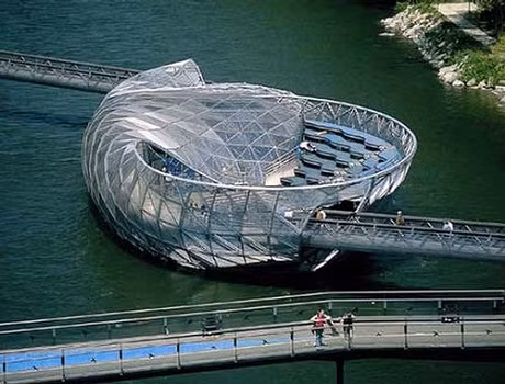 Cầu Đảo Aiola, thành phố Graz, Áo:&nbsp;