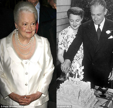 Joan Fontaine năm 1956.