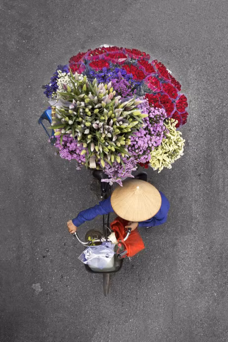 Bo anh ganh hang rong o Viet Nam len bao My - Anh 2