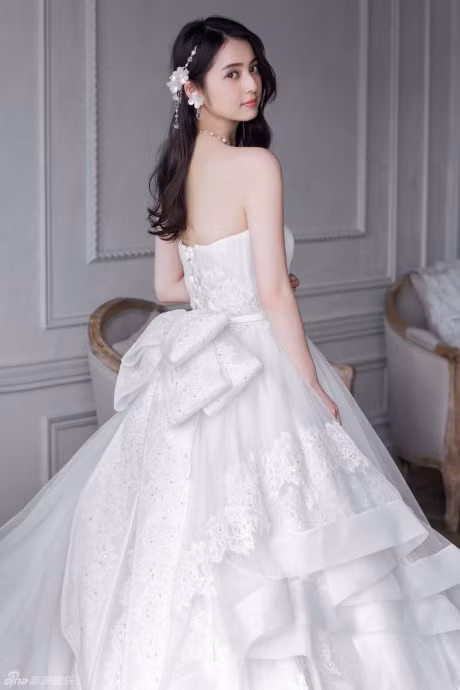 Giai nhan dep nhat Nhat Ban ngot ngao trong vay cuoi - Anh 2