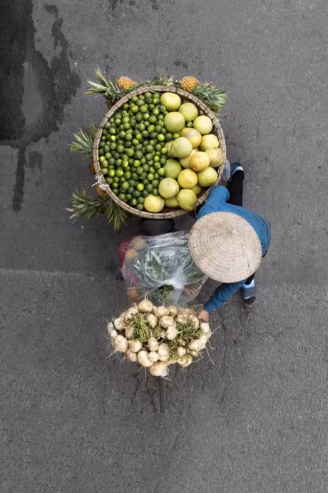 Bo anh ganh hang rong o Viet Nam len bao My - Anh 6