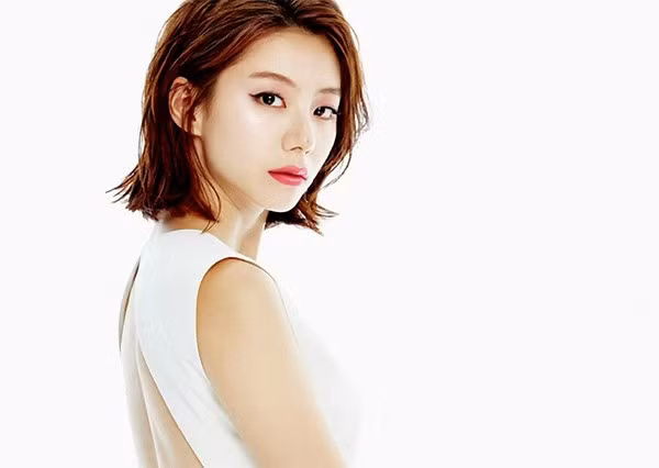 Sao Hàn căt tóc ngắn