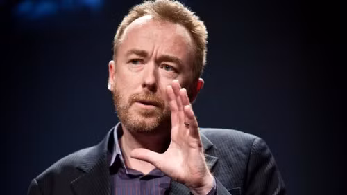  Tiến sỹ Adrian Owen trong một buổi nói chuyện trên truyền hình về IQ tại Canada năm 2013. 