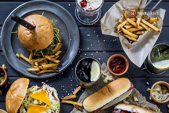 5 thói quen trước khi ngủ khiến bạn tăng cân "không kiểm soát"