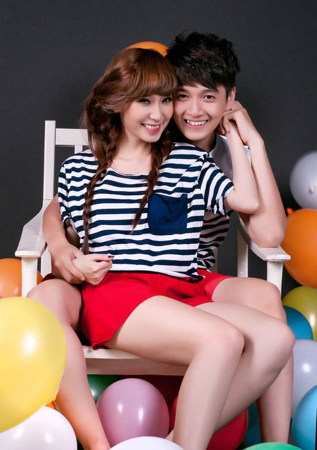 Yêu nhau 7 năm, bạn gái Ngô Kiến Huy vẫn phải dè chừng những cô gái này - Ảnh 1 Yeu nhau 7 nam, ban gai Ngo Kien Huy van phai de chung nhung co gai nay - Anh 1