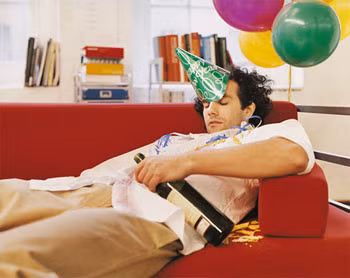 Vo bo di 30 Tet vi khong chiu noi nguoi chong mai me nhau nhet tat nien - Anh 2