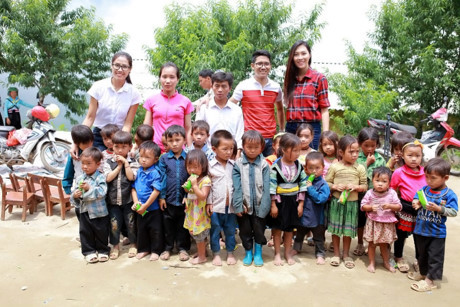 Ngay dau xuan, Hoa khoi Dieu Ngoc chia se tu ki niem o Miss World toi chuyen hon nhan - Anh 3