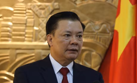 Bo truong Tai chinh Dinh Tien Dung va nhung phut trai long dau nam - Anh 2