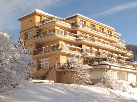 10 truong noi tru co hoc phi dat nhat the gioi - Anh 2