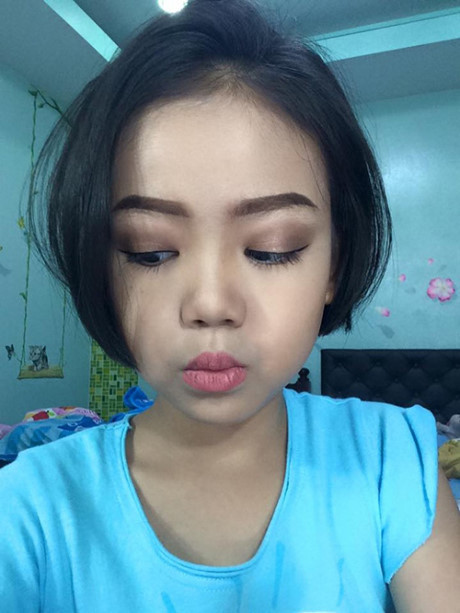 Bé gái 10X từng khiến MXH Việt sốt vì clip dạy make up nay đã xinh đẹp thế này đây - Ảnh 4 Be gai 10X tung khien MXH Viet sot vi clip day make up nay da xinh dep the nay day - Anh 4