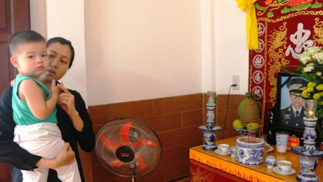 Vợ phi công tử nạn tại Vũng Tàu mong viết tiếp giấc mơ bay - Ảnh 1 Vo phi cong tu nan tai Vung Tau mong viet tiep giac mo bay - Anh 1