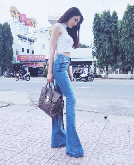 Muốn khiến mày râu rạo rực một cách nhanh nhất, hãy mặc kiểu quần jeans này! - Ảnh 9 Muon khien may rau rao ruc mot cach nhanh nhat, hay mac kieu quan jeans nay! - Anh 9