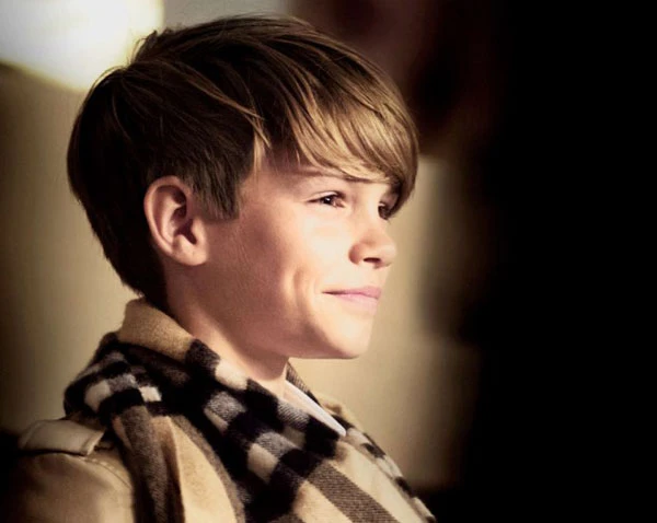 Hình ảnh lãng mạn bất ngờ của Romeo Beckham