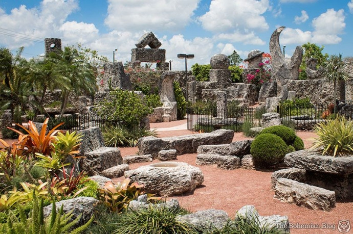 Một góc của lâu đài san hô nổi tiếng với phép thuật bí ẩn ở Florida