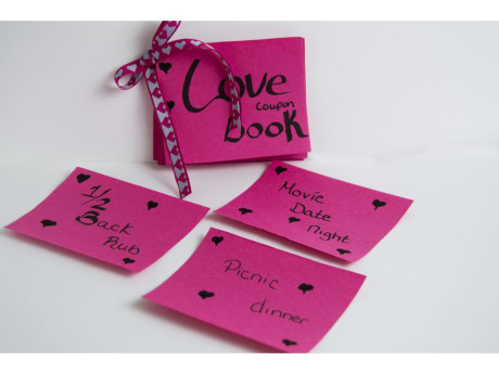 Cách làm quà handmade cực yêu cho ngày Valentine trắng - Ảnh 4 Cach lam qua handmade cuc yeu cho ngay Valentine trang - Anh 4