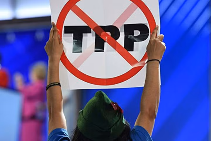 Một tấm biển phản đối TPP ở Mỹ. Ảnh: Sputnik