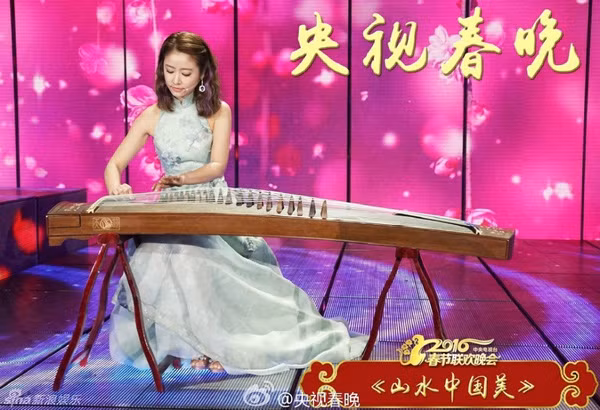 sang nam moi, tu hy vien khoe co bau quy tu - 3