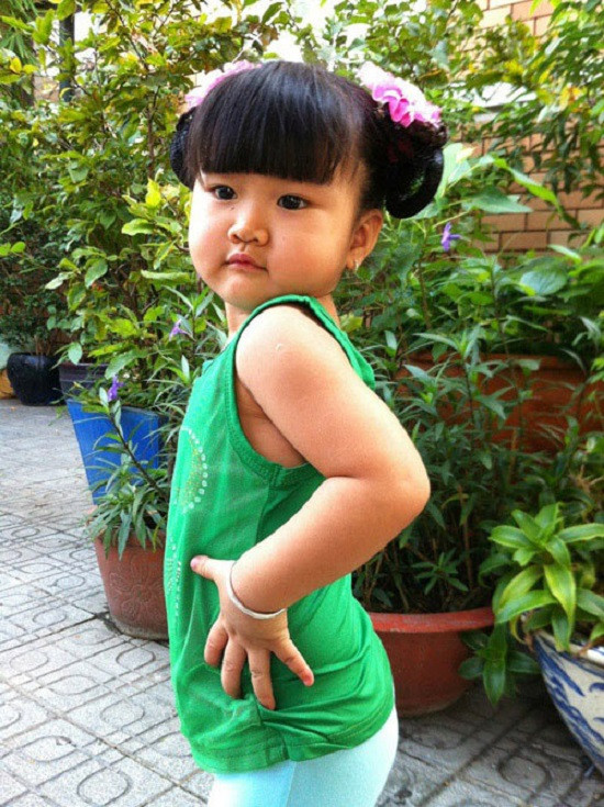Những “thiên thần” nhỏ đáng yêu của sao sân cỏ Việt - Ảnh 8. Những “thiên thần” nhỏ đáng yêu của sao sân cỏ Việt - Ảnh 8.