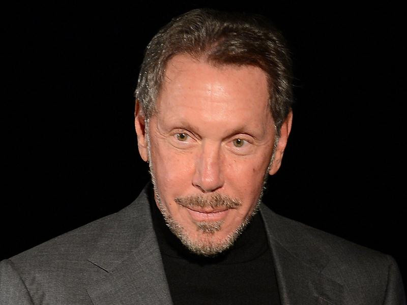 Larry Ellison sinh năm 1944. Tổng tài sản: 46,6 tỷ USD. Nguồn thu nhập: Công nghệ thông tin.